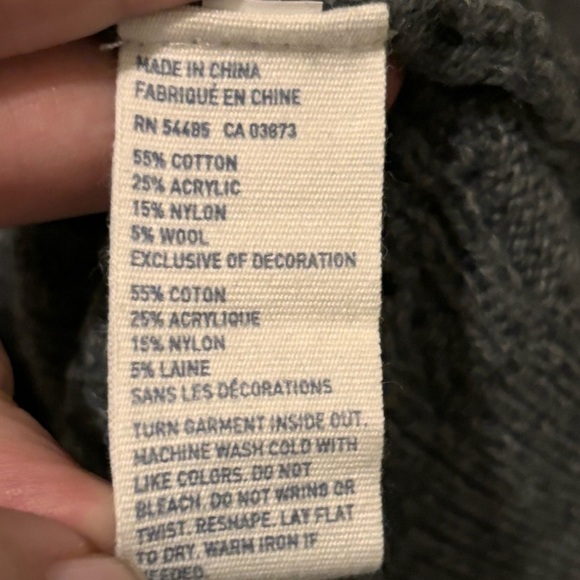 American Eagle outfitters xs sweater in grey. - Picture 8 of 8